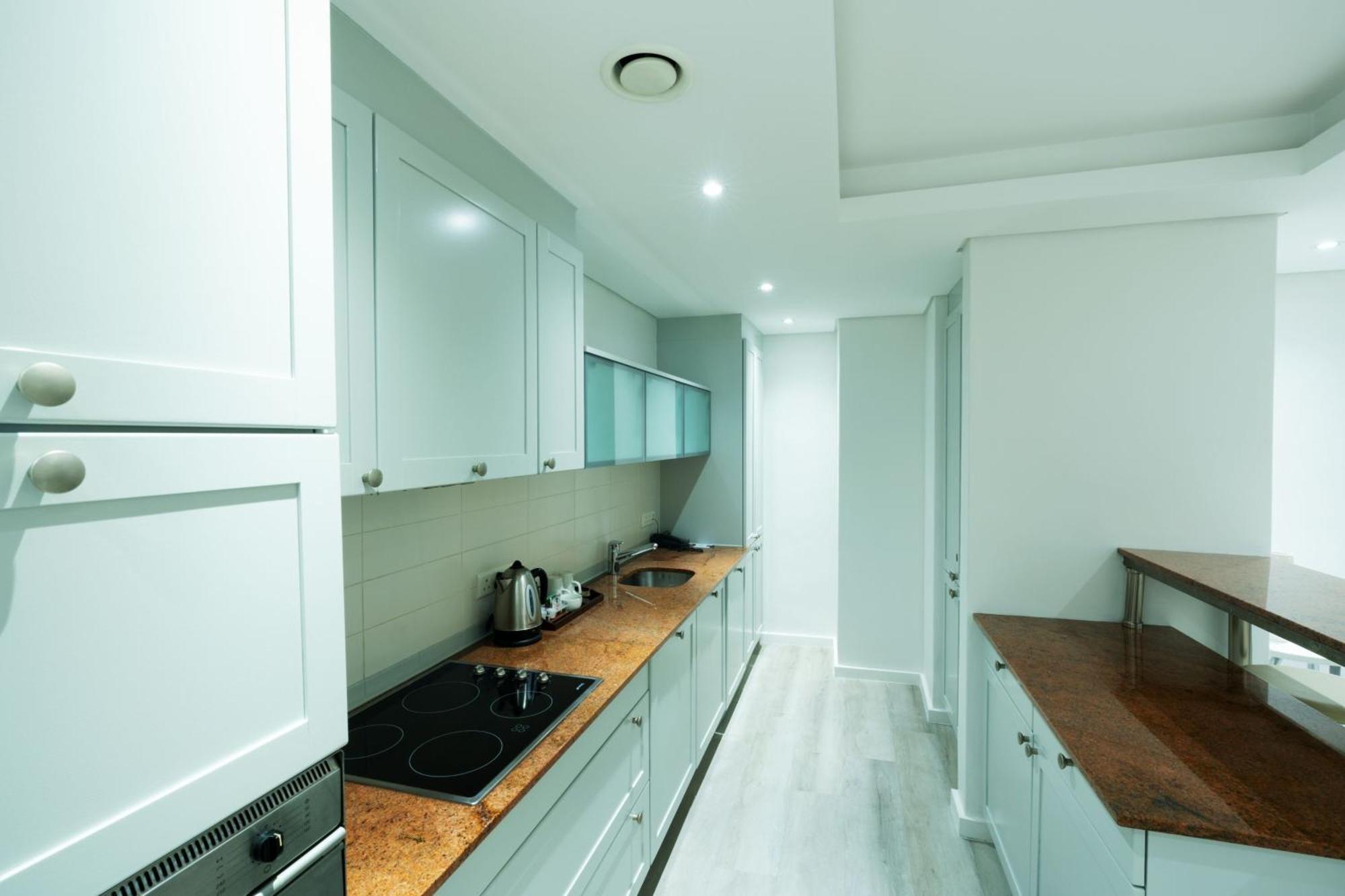Protea Hotel By Marriott Cape Town North Wharf Bagian luar foto