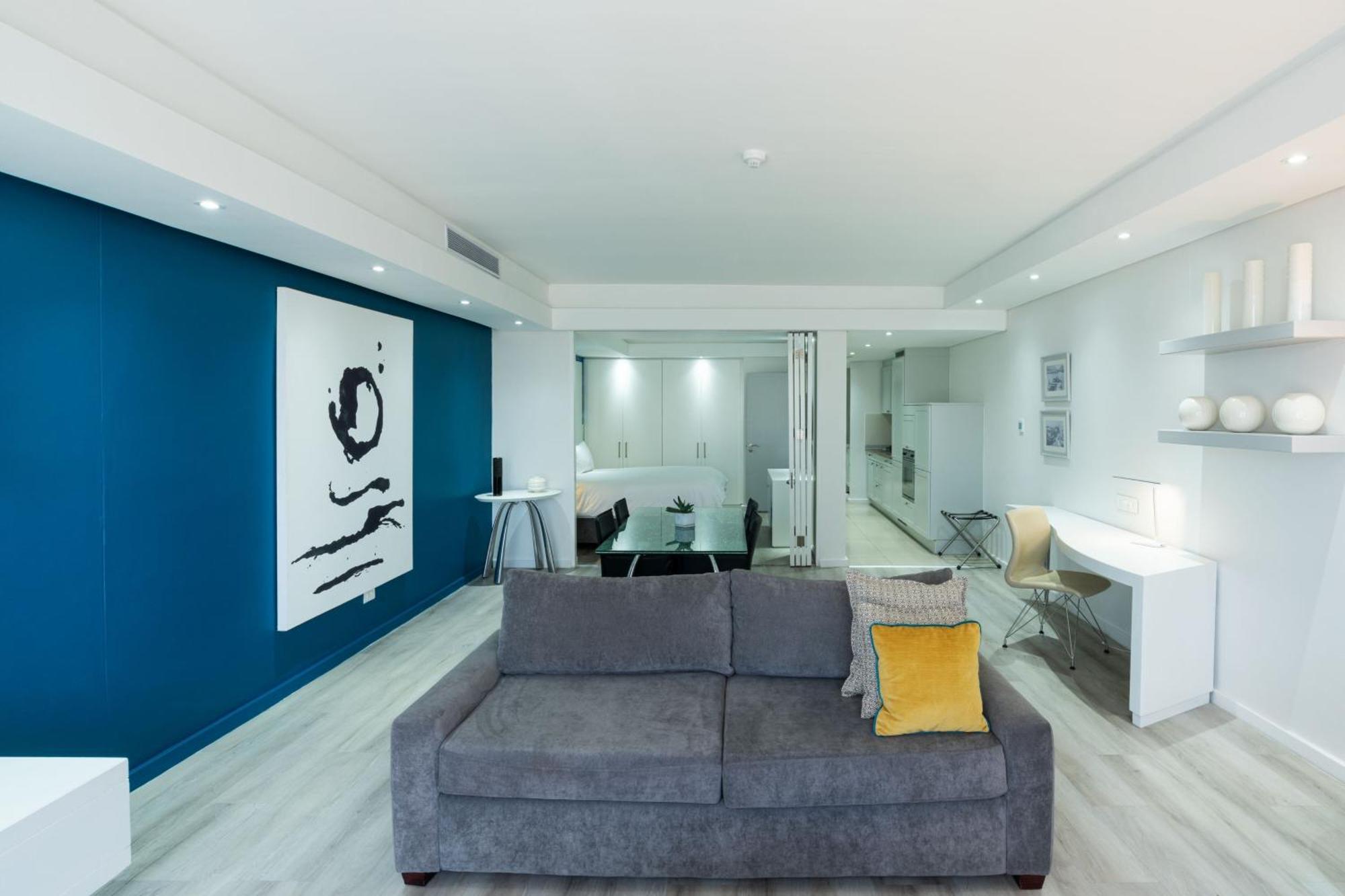 Protea Hotel By Marriott Cape Town North Wharf Bagian luar foto
